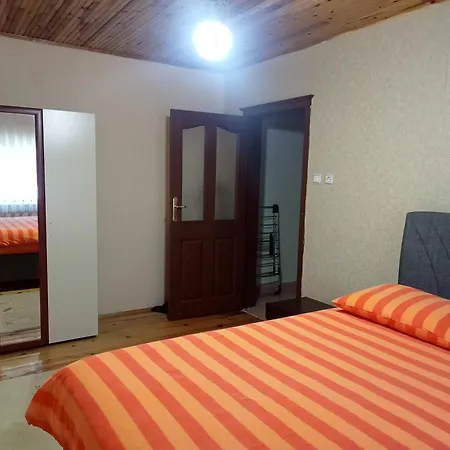 Hamsikoey Garden Apartman *